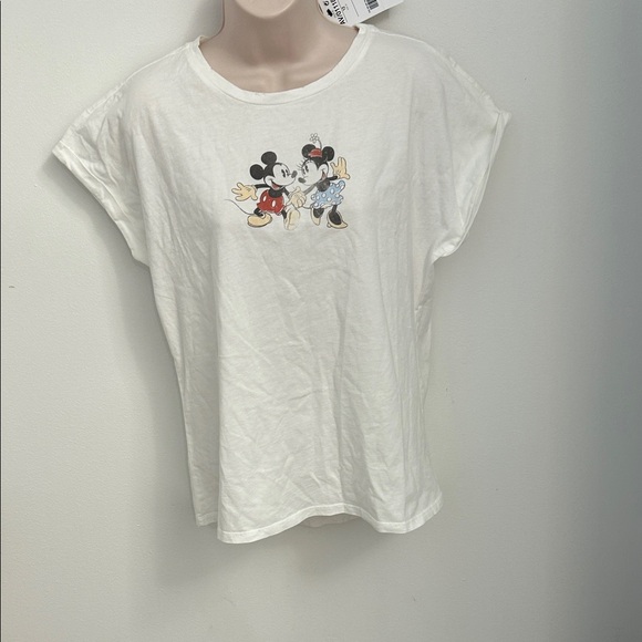 Disney Tops - Disney Mickey & Minnie Vintage-Inspired Graphic Tee Size Eur 40